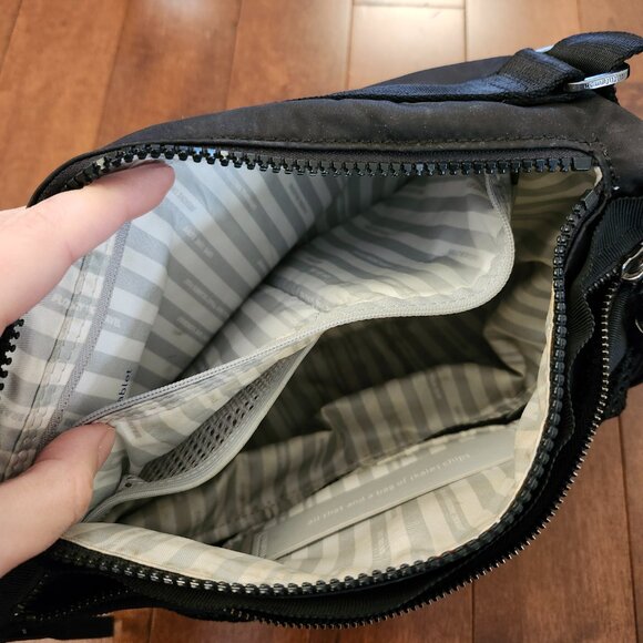 Lululemon black crossbody or fanny pack bag - Picture 8 of 10